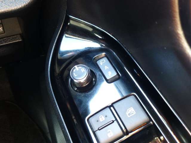 トヨタ ノア １．８ ハイブリッド Ｇ R1年 (東北) 99