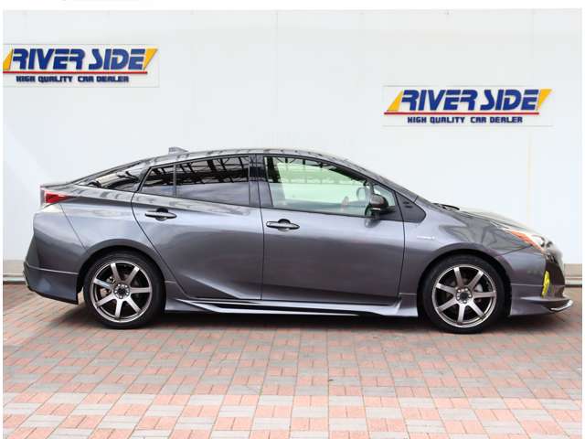 トヨタ プリウス １．８ Ｓ H28年 (関東) 99