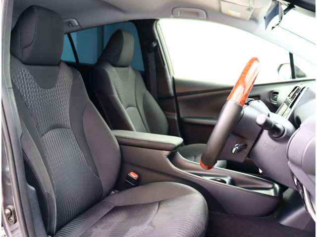 トヨタ プリウス １．８ Ｓ H28年 (関東) 99