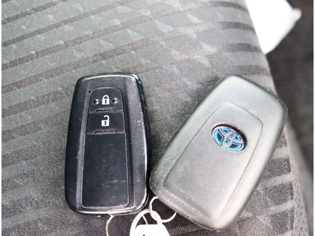 トヨタ プリウス １．８ Ｓ H28年 (関東) 99