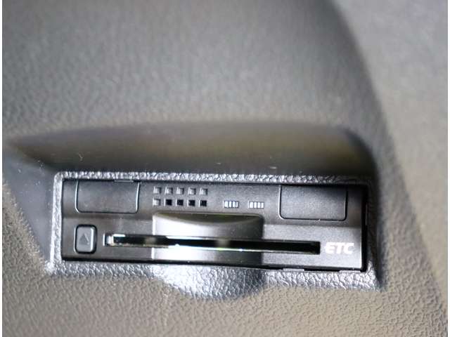 トヨタ プリウス １．８ Ｓ H28年 (関東) 99