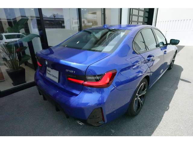 ＢＭＷ ３シリーズ ３１８ｉ　Ｍスポーツ R6年 (近畿) 99