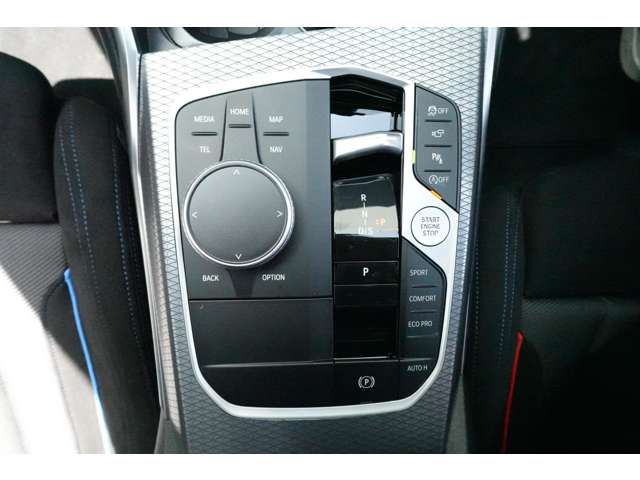 ＢＭＷ ３シリーズ ３１８ｉ　Ｍスポーツ R6年 (近畿) 99