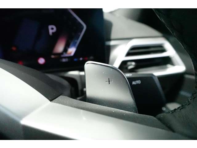 ＢＭＷ ３シリーズ ３１８ｉ　Ｍスポーツ R6年 (近畿) 99