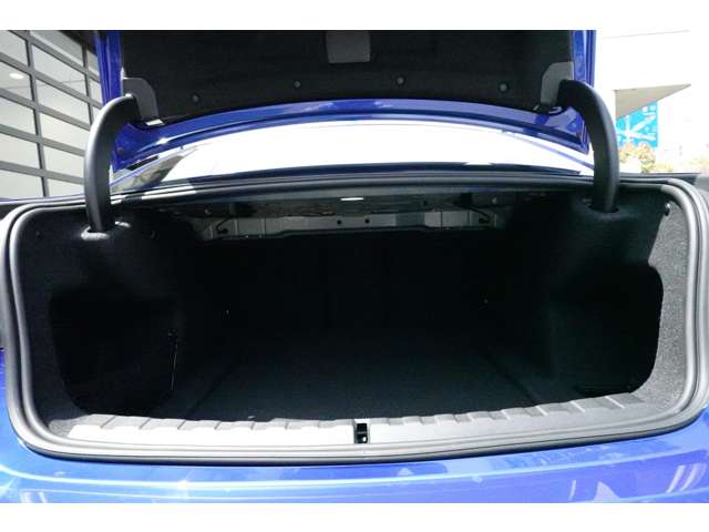 ＢＭＷ ３シリーズ ３１８ｉ　Ｍスポーツ R6年 (近畿) 99