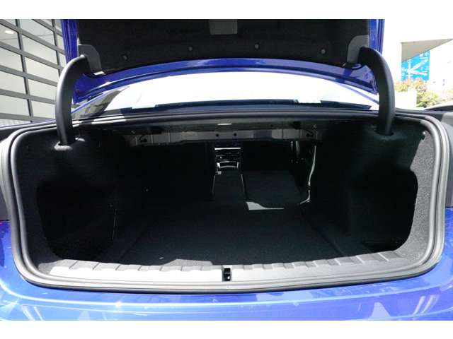 ＢＭＷ ３シリーズ ３１８ｉ　Ｍスポーツ R6年 (近畿) 99