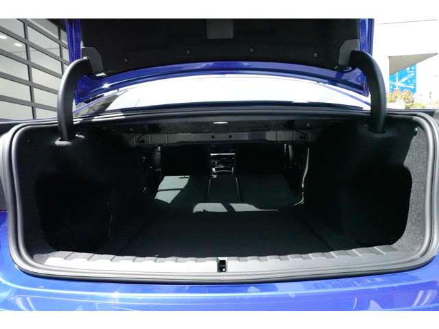 ＢＭＷ ３シリーズ ３１８ｉ　Ｍスポーツ R6年 (近畿) 99