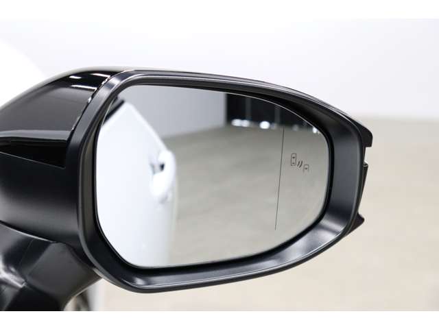 トヨタ クラウン　スポーツ　ハイブリッド ２．５ Ｚ Ｅ－ＦＯＵＲ ４ＷＤ R6年 (東海) 99