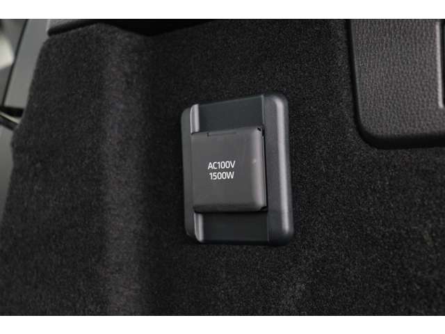 トヨタ クラウン　スポーツ　ハイブリッド ２．５ Ｚ Ｅ－ＦＯＵＲ ４ＷＤ R6年 (東海) 99