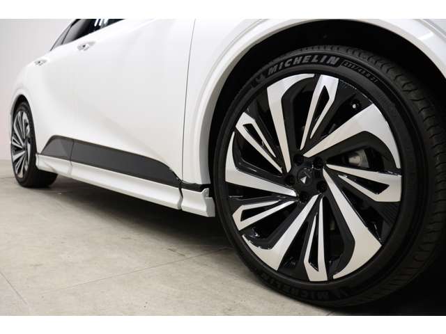 トヨタ クラウン　スポーツ　ハイブリッド ２．５ Ｚ Ｅ－ＦＯＵＲ ４ＷＤ R6年 (東海) 99