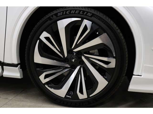 トヨタ クラウン　スポーツ　ハイブリッド ２．５ Ｚ Ｅ－ＦＯＵＲ ４ＷＤ R6年 (東海) 99