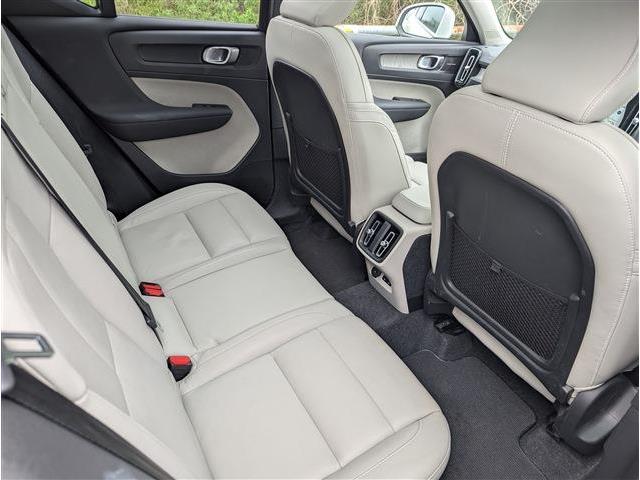 ボルボ ＸＣ４０ Ｂ４ ＡＷＤ インスクリプション ４ＷＤ R2年 (東北) 99