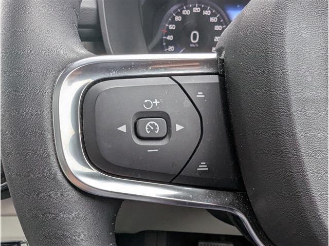 ボルボ ＸＣ４０ Ｂ４ ＡＷＤ インスクリプション ４ＷＤ R2年 (東北) 99