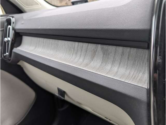 ボルボ ＸＣ４０ Ｂ４ ＡＷＤ インスクリプション ４ＷＤ R2年 (東北) 99