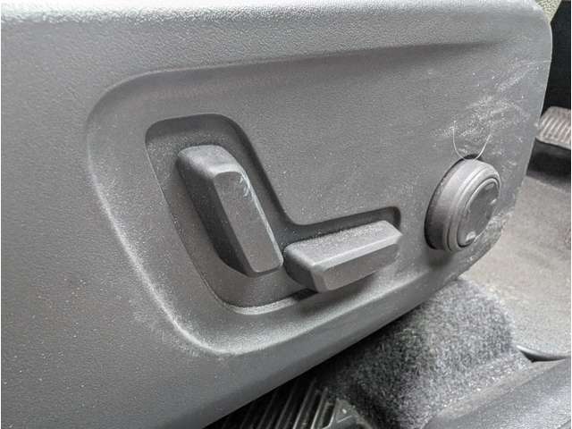 ボルボ ＸＣ４０ Ｂ４ ＡＷＤ インスクリプション ４ＷＤ R2年 (東北) 99