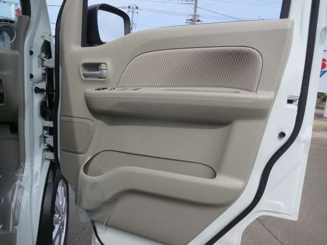 スズキ エブリイワゴン ６６０ ＰＺターボスペシャル ハイルーフ R7年 (関東) 99