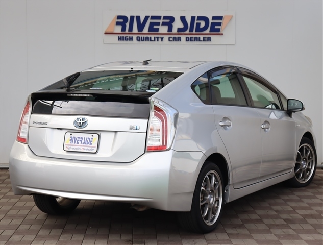 トヨタ プリウス １．８ Ｓ H25年 (関東) 99