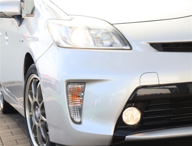 トヨタ プリウス １．８ Ｓ H25年 (関東) 99