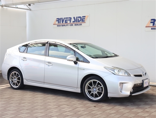 トヨタ プリウス １．８ Ｓ H25年 (関東) 99