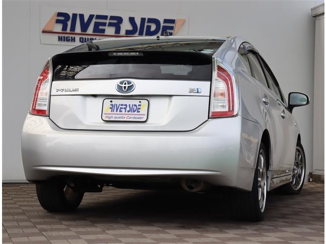 トヨタ プリウス １．８ Ｓ H25年 (関東) 99