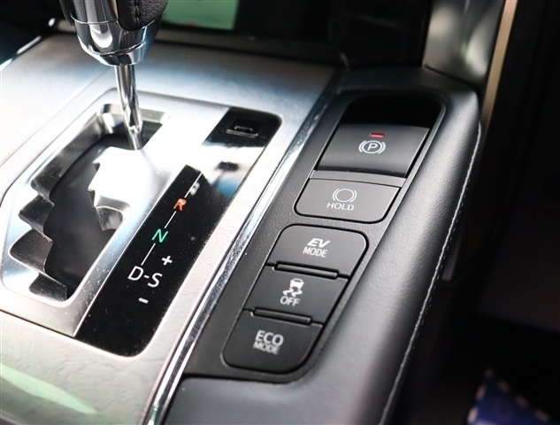 トヨタ ヴェルファイア　ハイブリッド ハイブリッド ２．５ エグゼクティブ ラウンジ Ｚ Ｅ－ＦＯＵＲ ４ＷＤ H30年 (関東) 99