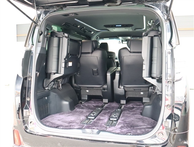 トヨタ ヴェルファイア　ハイブリッド ハイブリッド ２．５ エグゼクティブ ラウンジ Ｚ Ｅ－ＦＯＵＲ ４ＷＤ H30年 (関東) 99