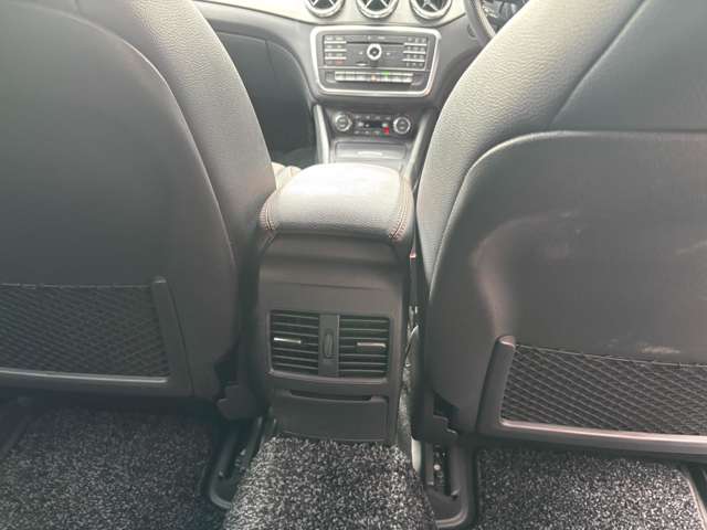 メルセデスベンツ ＣＬＡシューティングブレーク ＣＬＡ１８０　スポーツ H28年 (関東) 99