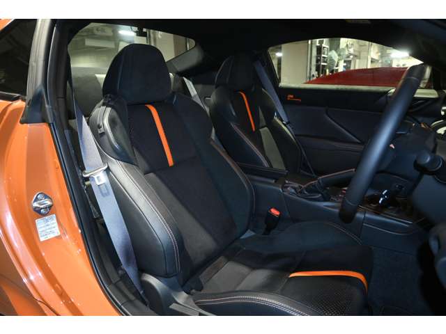 トヨタ ＧＲ８６ ２．４ ＲＺ １０ＴＨ アニバーサリー リミテッド R5年 (関東) 99