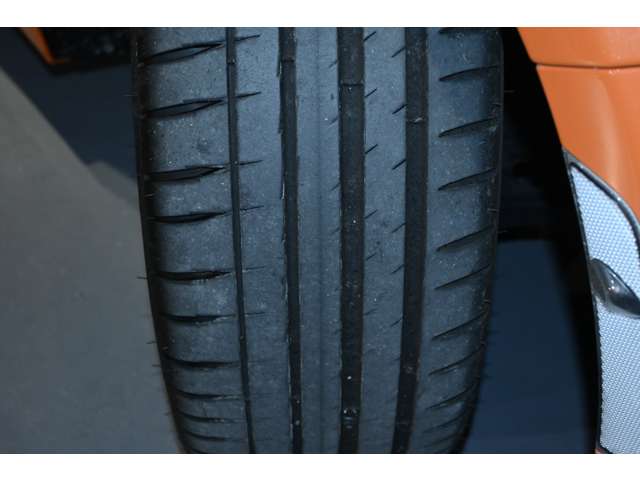 トヨタ ＧＲ８６ ２．４ ＲＺ １０ＴＨ アニバーサリー リミテッド R5年 (関東) 99