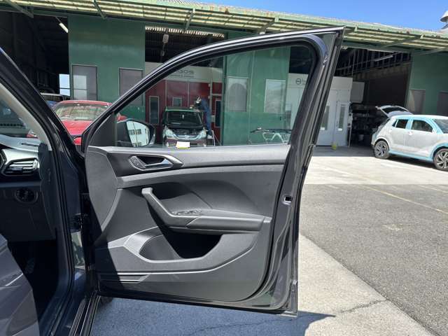 フォルクスワーゲン Ｔ－ＣＲＯＳＳ ＴＳＩ アクティブ R4年 (東海) 99