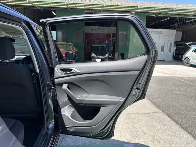 フォルクスワーゲン Ｔ－ＣＲＯＳＳ ＴＳＩ アクティブ R4年 (東海) 99