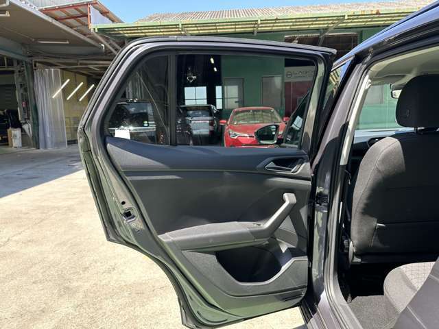 フォルクスワーゲン Ｔ－ＣＲＯＳＳ ＴＳＩ アクティブ R4年 (東海) 99