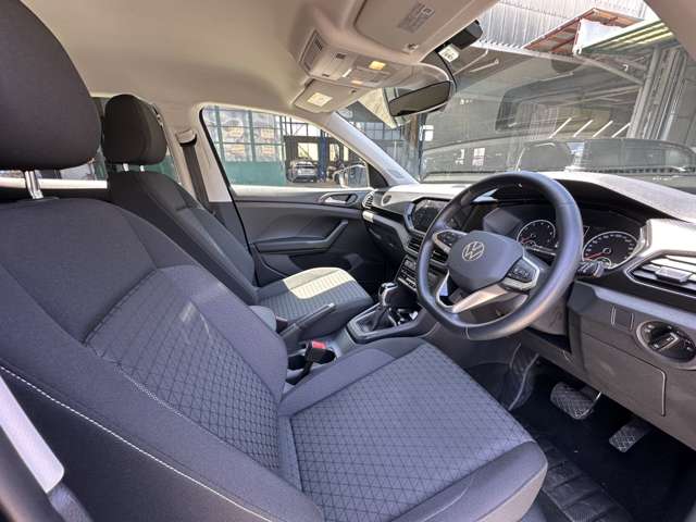 フォルクスワーゲン Ｔ－ＣＲＯＳＳ ＴＳＩ アクティブ R4年 (東海) 99