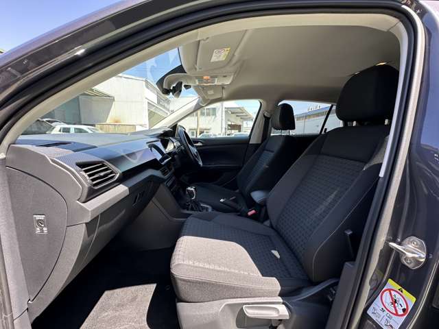 フォルクスワーゲン Ｔ－ＣＲＯＳＳ ＴＳＩ アクティブ R4年 (東海) 99