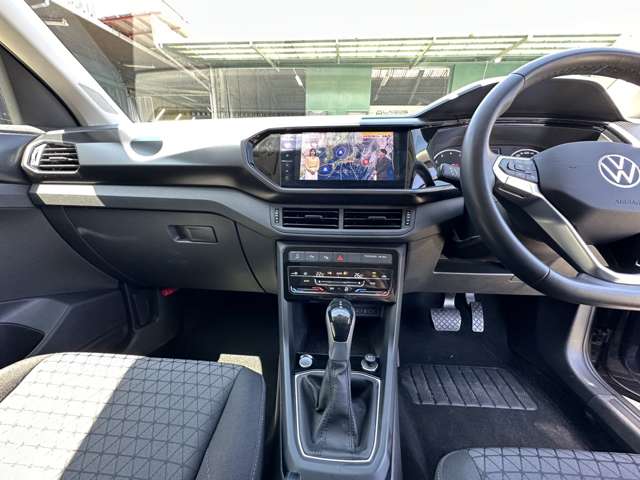 フォルクスワーゲン Ｔ－ＣＲＯＳＳ ＴＳＩ アクティブ R4年 (東海) 99