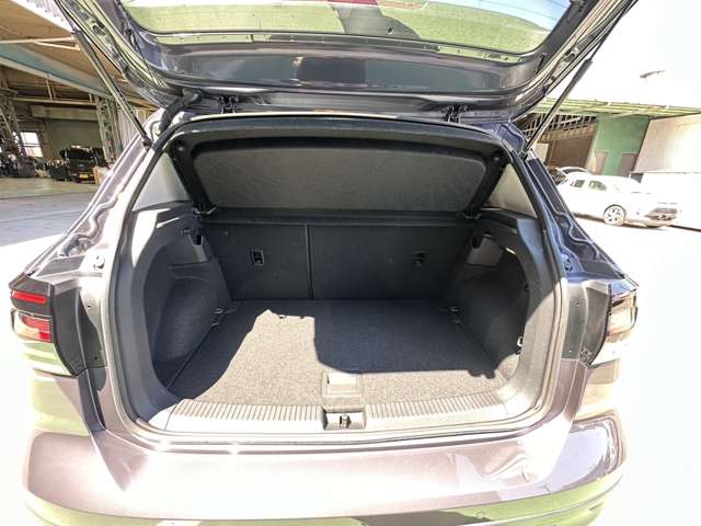 フォルクスワーゲン Ｔ－ＣＲＯＳＳ ＴＳＩ アクティブ R4年 (東海) 99