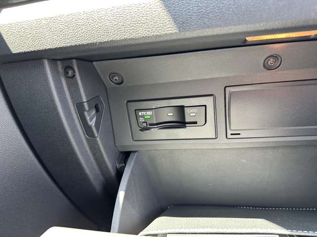 フォルクスワーゲン Ｔ－ＣＲＯＳＳ ＴＳＩ アクティブ R4年 (東海) 99