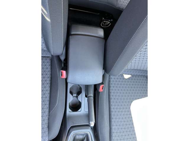 フォルクスワーゲン Ｔ－ＣＲＯＳＳ ＴＳＩ アクティブ R4年 (東海) 99