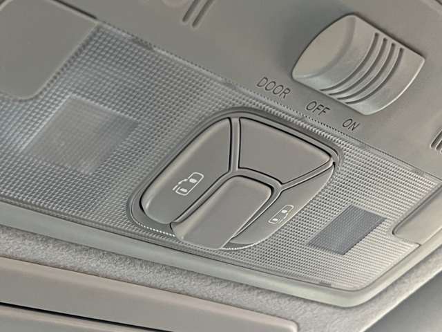 トヨタ エスティマ ２．４ アエラス H26年 (関東) 99