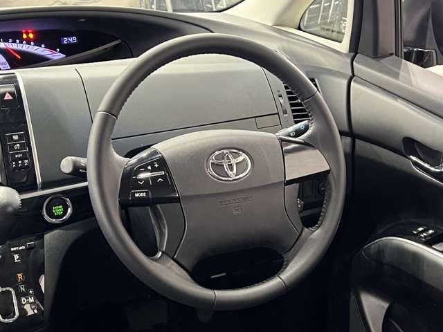 トヨタ エスティマ ２．４ アエラス H26年 (関東) 99