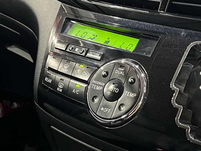 トヨタ エスティマ ２．４ アエラス H26年 (関東) 99