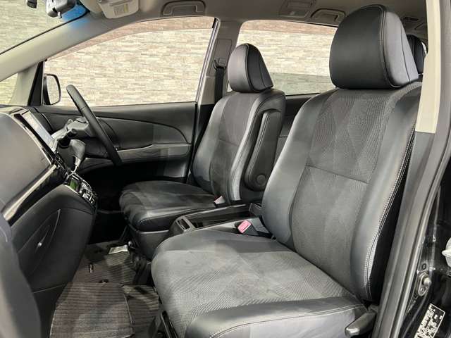 トヨタ エスティマ ２．４ アエラス H26年 (関東) 99