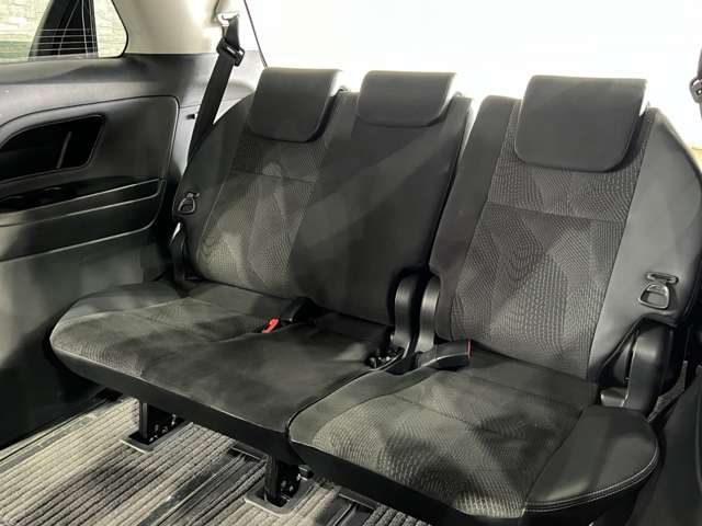 トヨタ エスティマ ２．４ アエラス H26年 (関東) 99