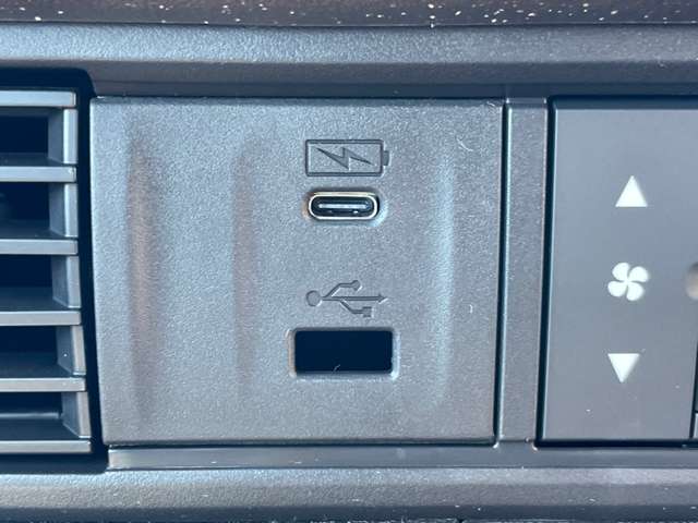 ホンダ Ｎ　ＢＯＸ カスタム ６６０ R6年 (近畿) 99