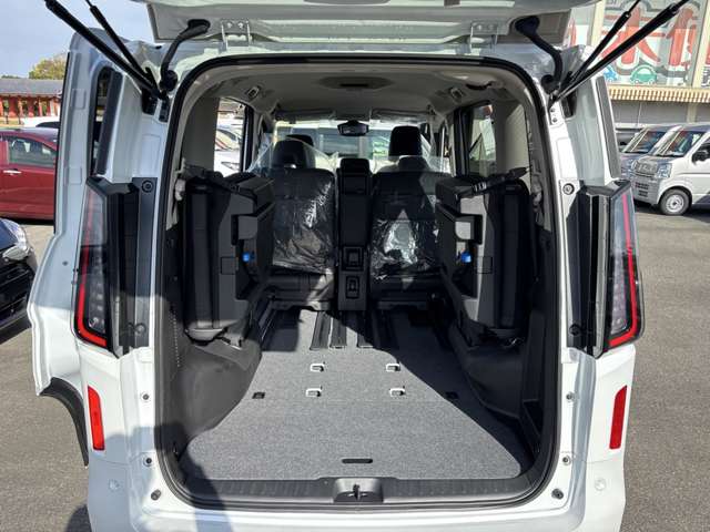 日産 セレナ ２．０ ハイウェイスターＶ Ｖセレクション R6年 (近畿) 99