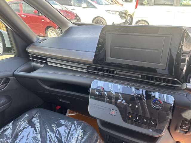 日産 セレナ ２．０ ハイウェイスターＶ Ｖセレクション R6年 (近畿) 99