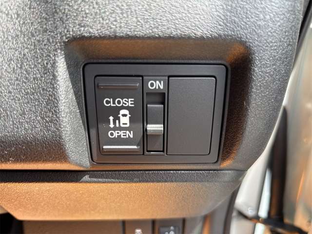 ホンダ Ｎ　ＢＯＸ カスタム ６６０ R7年 (近畿) 99