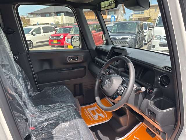 ホンダ Ｎ　ＢＯＸ カスタム ６６０ R7年 (近畿) 99