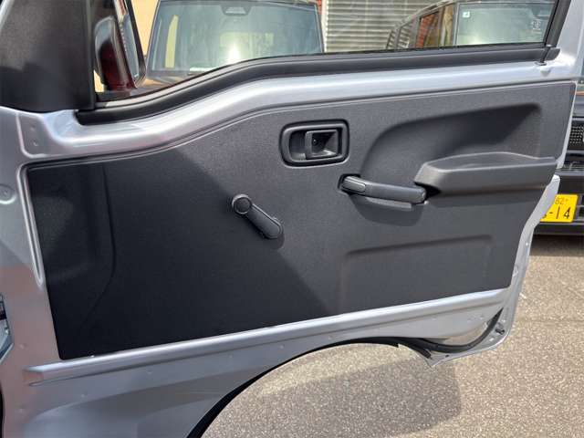 スバル サンバートラック ６６０ ＴＢ 三方開 R7年 (近畿) 99