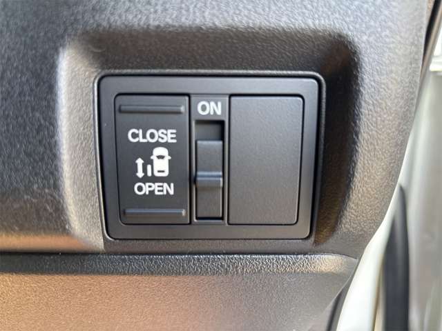 ホンダ Ｎ　ＢＯＸ カスタム ６６０ R7年 (近畿) 99